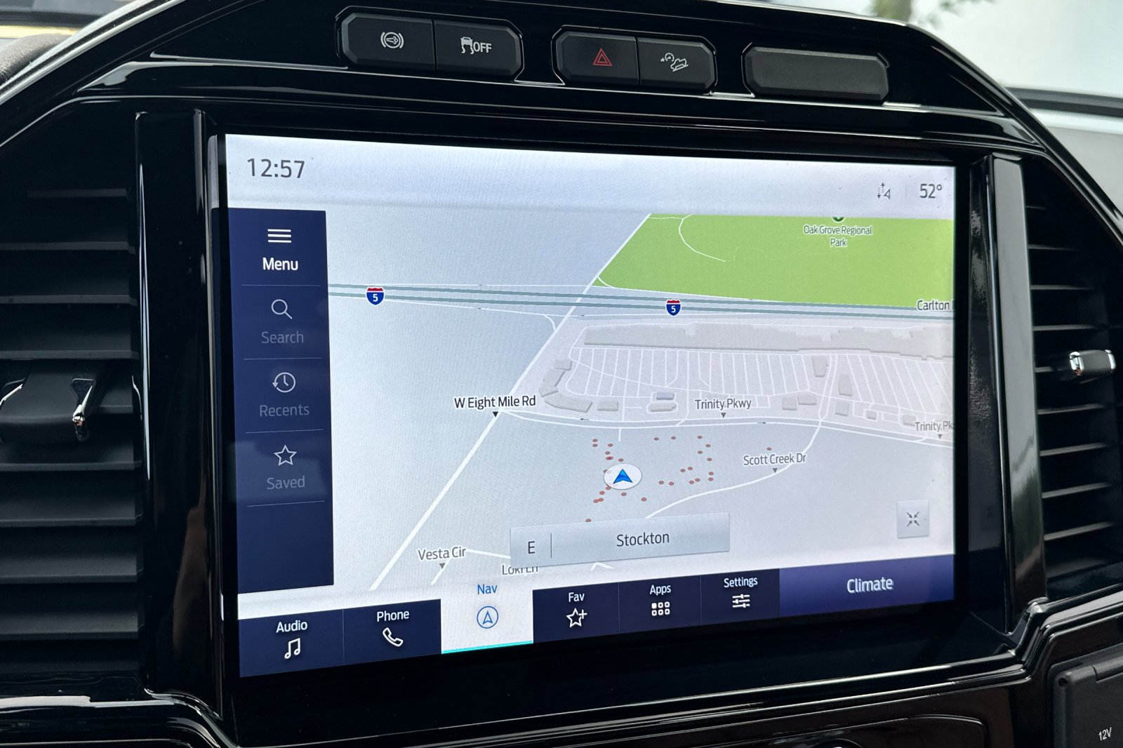 Used 2022 Ford F250 Lariat w/ Black Appearance Package image 18