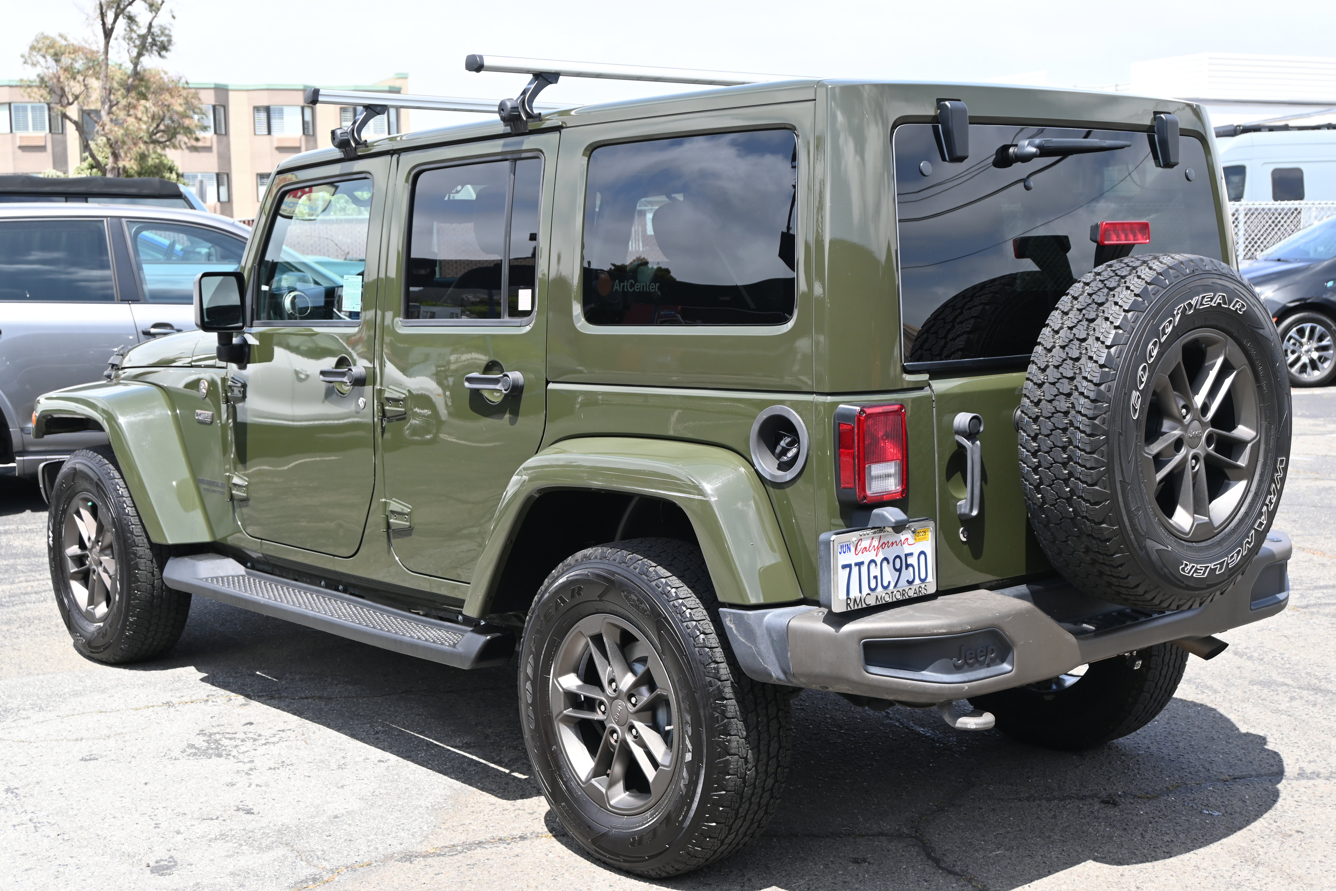 Used 2016 Jeep Wrangler Unlimited Sahara image 6