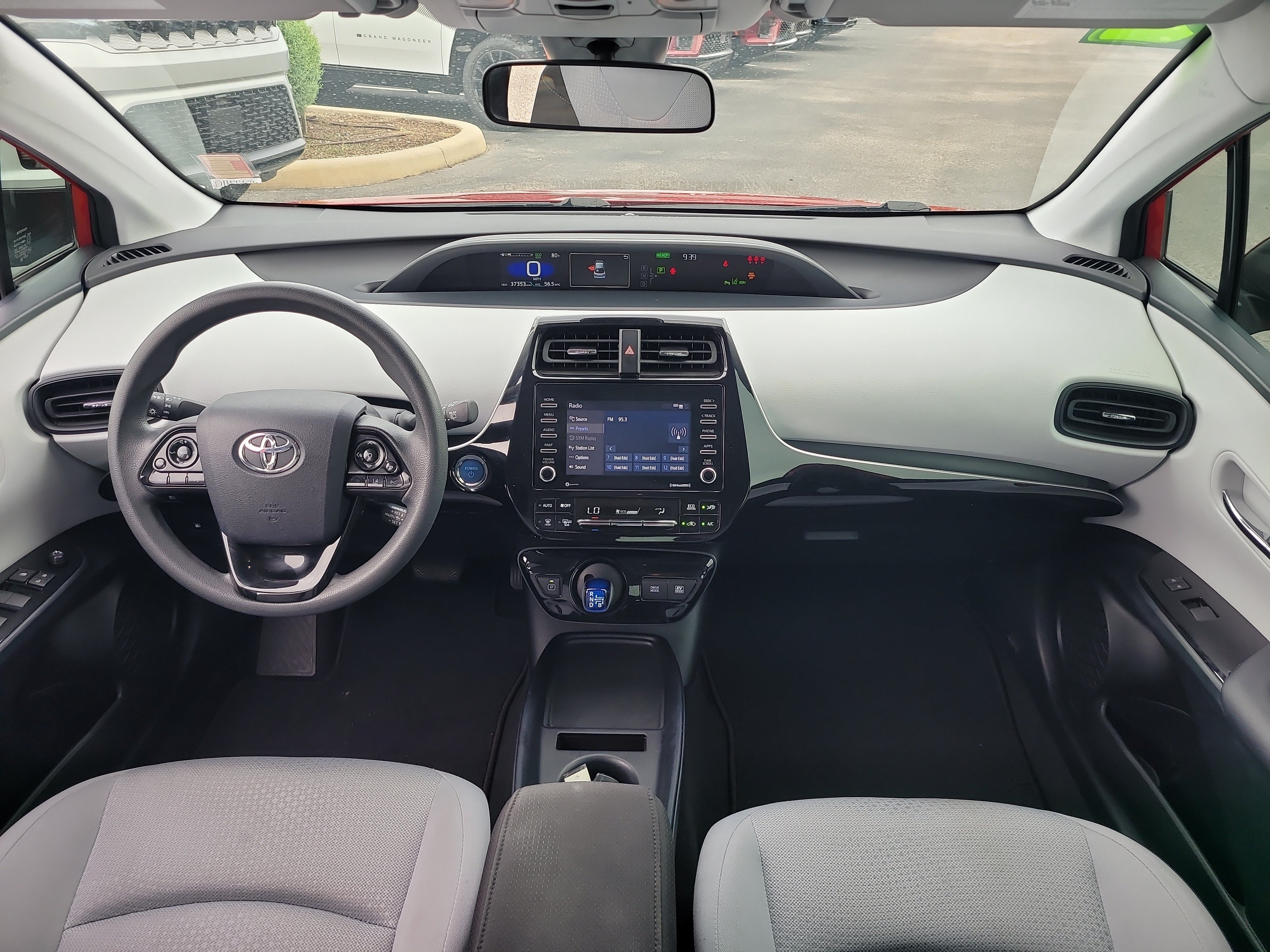 Used 2022 Toyota Prius LE FWD image 13