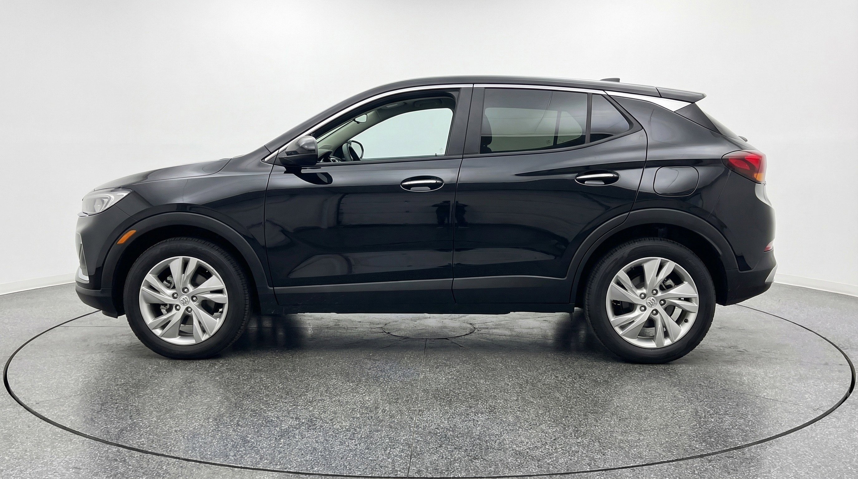 Used 2025 Buick Encore GX Preferred FWD image 5