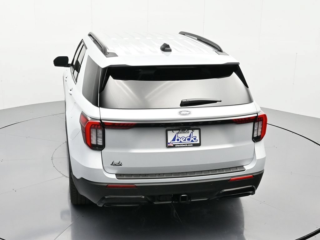 New 2026 Ford Explorer ST-Line w/ ST-Line Street Pack RWD image 36