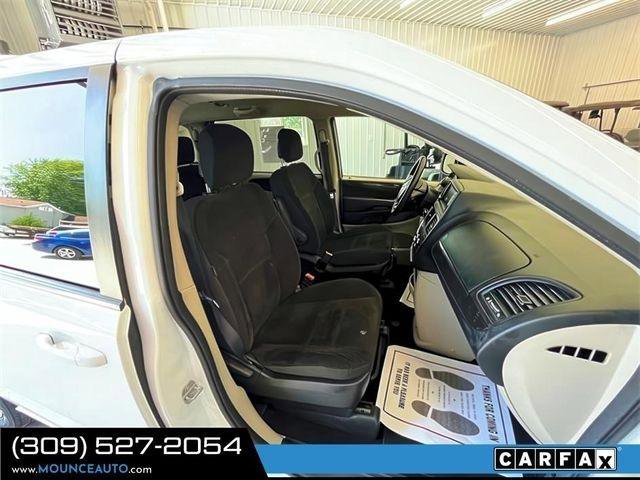 Used 2018 Dodge Grand Caravan SE image 6