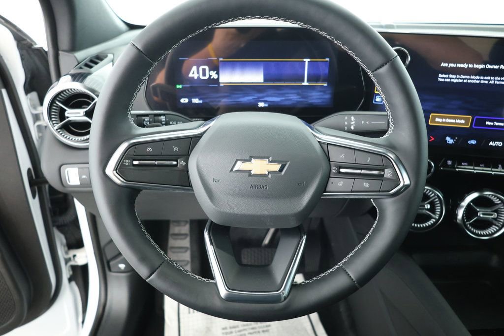 Used 2024 Chevrolet Blazer EV LT image 11