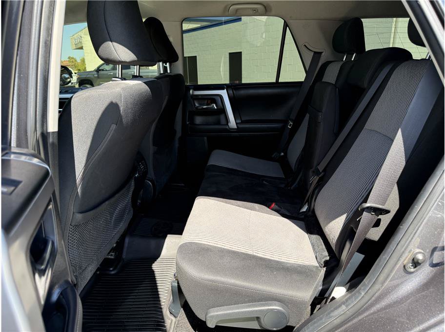 Used 2021 Toyota 4Runner SR5 AWD/4WD image 15