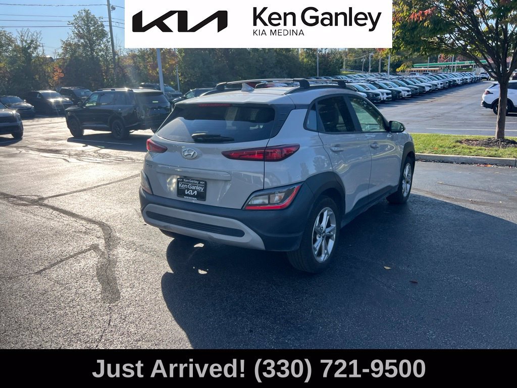 Used 2022 Hyundai Kona SEL FWD image 5