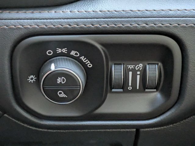 Used 2023 RAM 1500 Limited w/ Body Color Bumper Group AWD/4WD image 24
