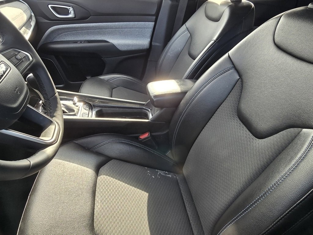 Used 2023 Jeep Compass Latitude w/ Convenience Group image 21