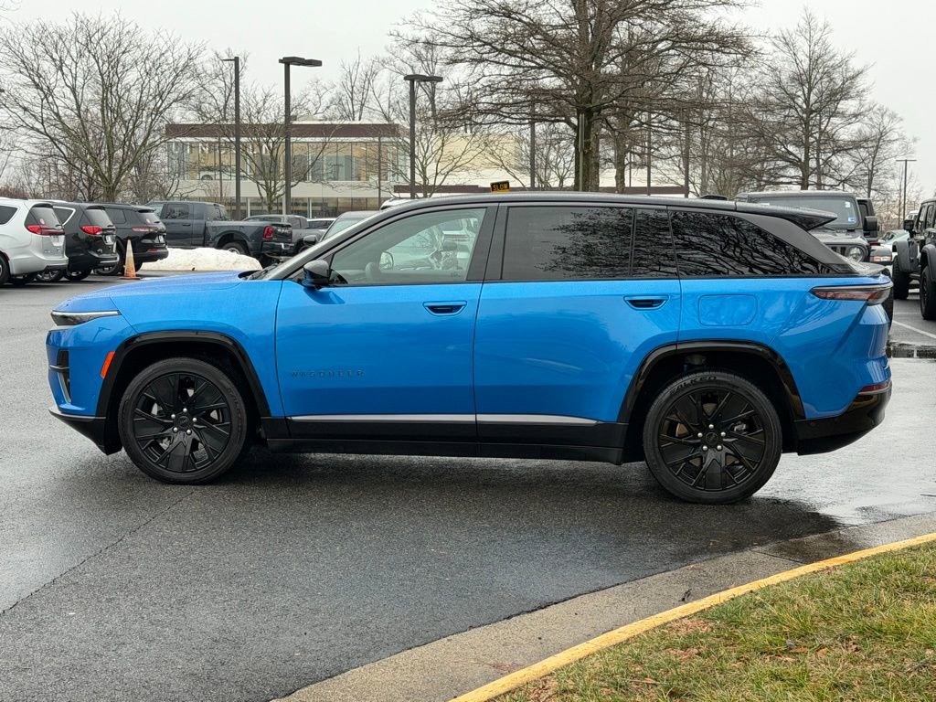 Used 2025 Jeep Wagoneer S Launch Edition image 10