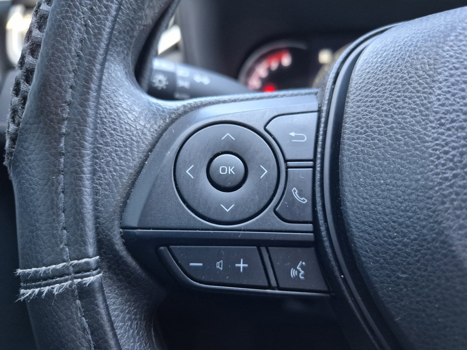 Certified 2023 Toyota RAV4 XLE AWD/4WD image 25
