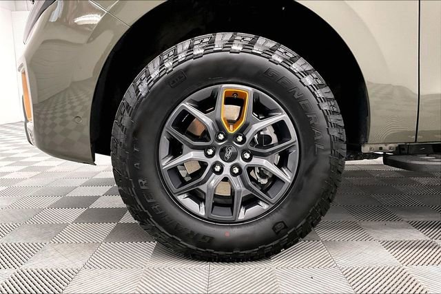 Used 2025 Ford Expedition Tremor AWD/4WD image 9