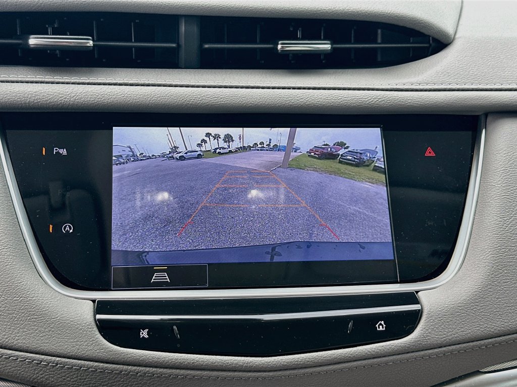 Used 2025 Cadillac XT5 Premium Luxury w/ LPO, Floor Liner Package FWD image 13