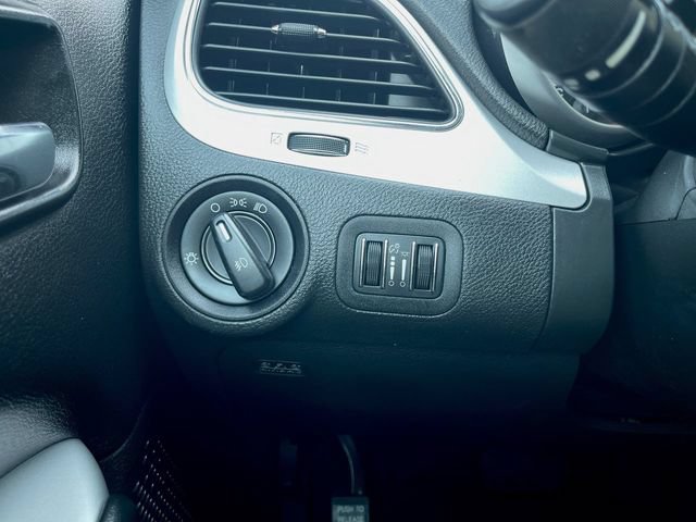 Used 2012 Dodge Journey SXT w/ Popular Equipment Group FWD image 9