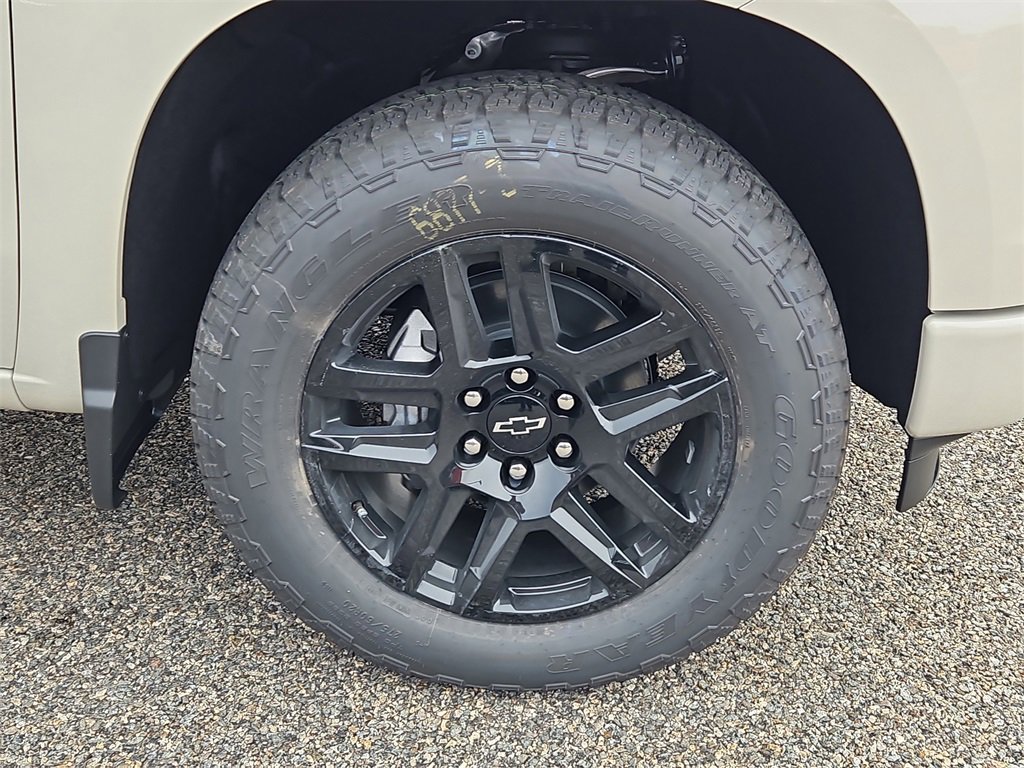 New 2026 Chevrolet Silverado 1500 RST w/ Dark Appearance Package image 4