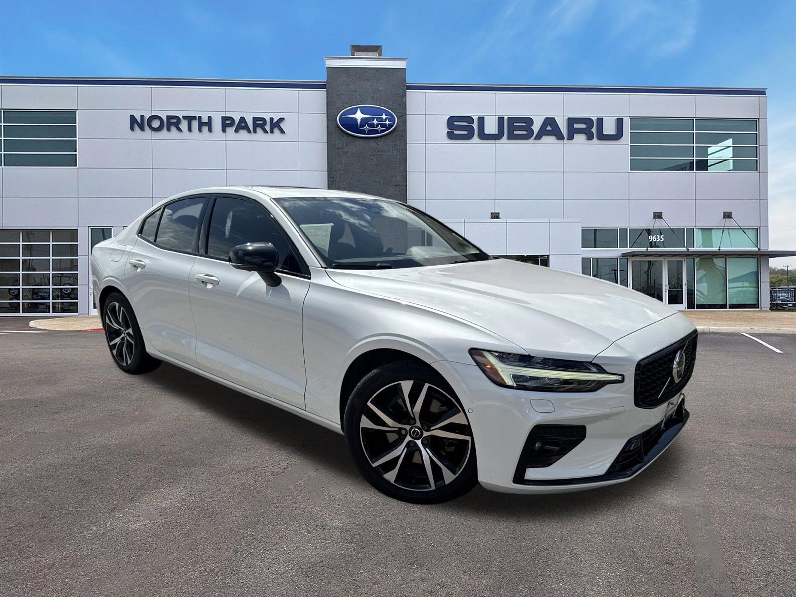 Used 2023 Volvo S60 B5 Plus w/ Climate Package FWD image 1