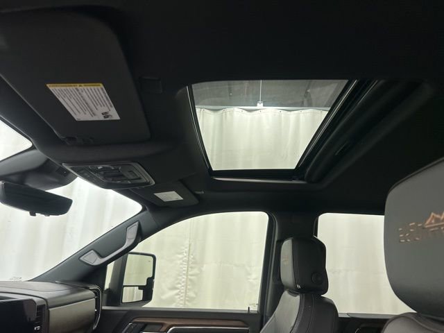 Used 2024 Chevrolet Silverado 3500 High Country w/ High Country Premium Package image 25