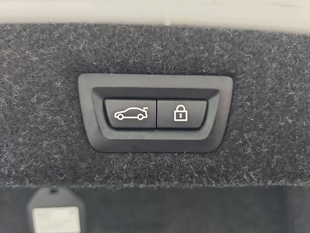Used 2018 BMW 540i xDrive AWD/4WD image 34