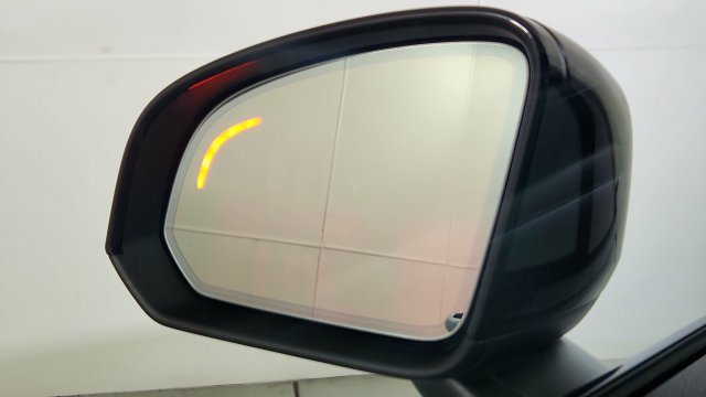 New 2026 Volvo XC40 B5 Plus w/ Protection Package Premier AWD/4WD image 15
