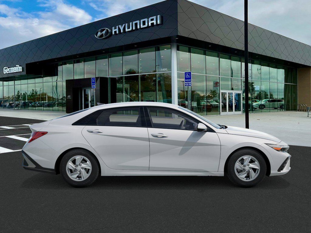 New 2026 Hyundai Elantra SE FWD image 7