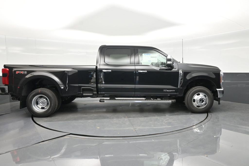 New 2026 Ford F350 Lariat w/ Chrome Package image 11