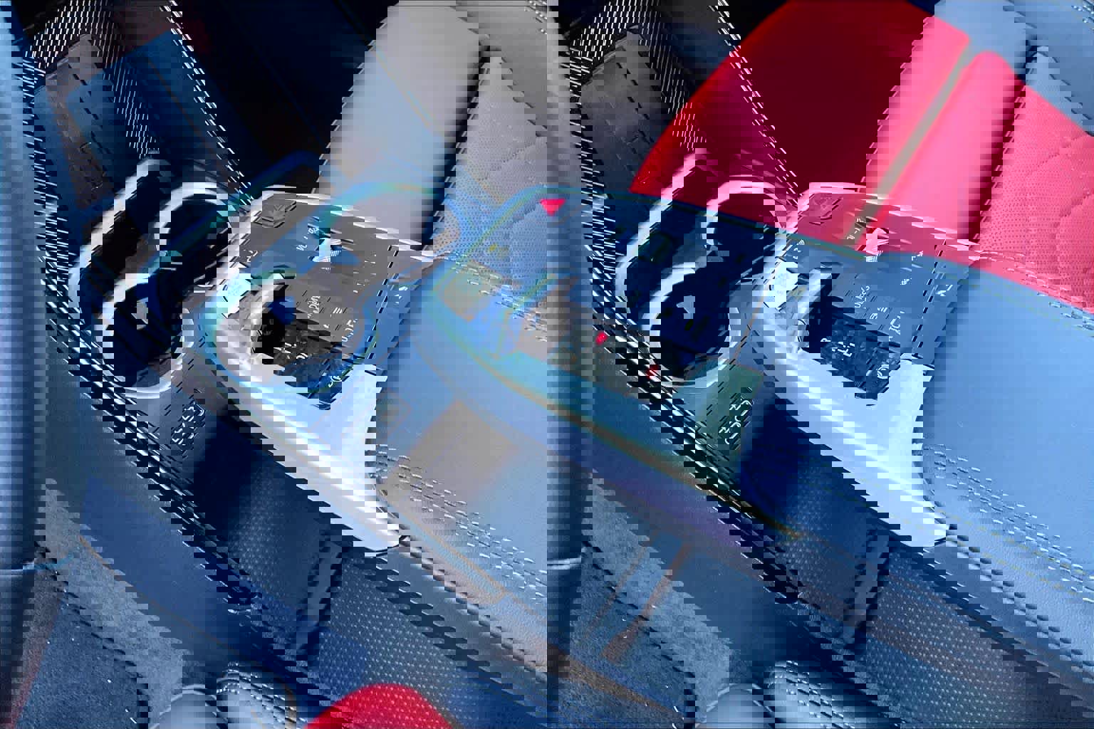 Certified 2025 BMW X1 xDrive28i w/ Technology Package image 16