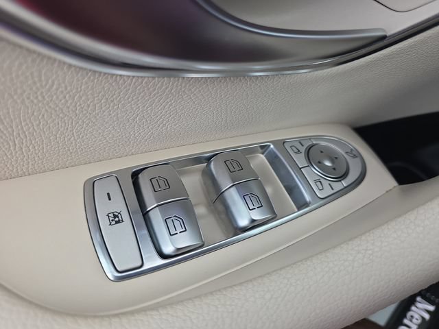 Used 2019 Mercedes-Benz E 300 image 29