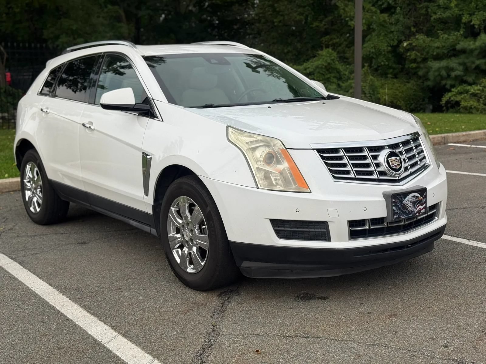 Used 2016 Cadillac SRX Luxury w/ Driver Awareness Package AWD/4WD image 3