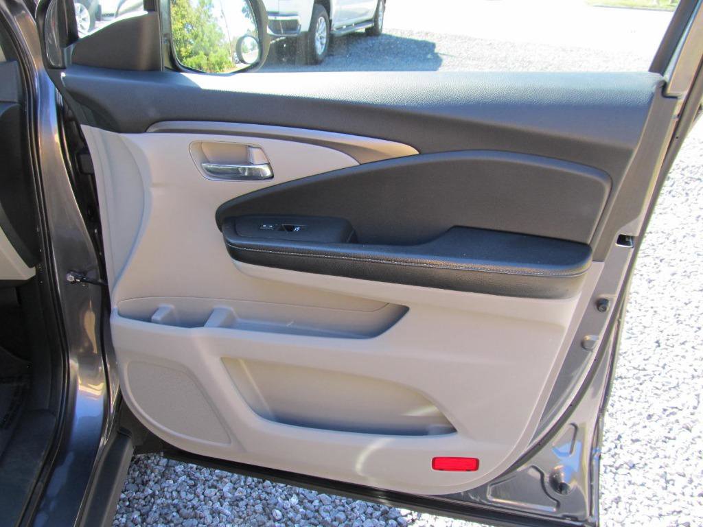 Used 2017 Honda Ridgeline RTS image 39