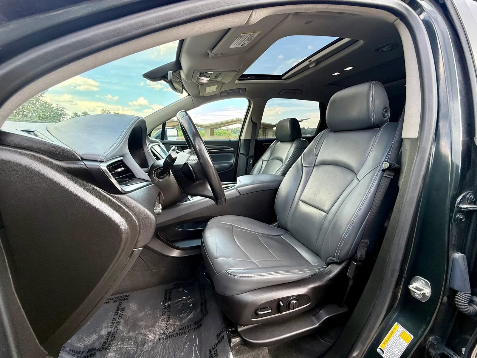 Used 2019 Buick Enclave Essence AWD/4WD image 10
