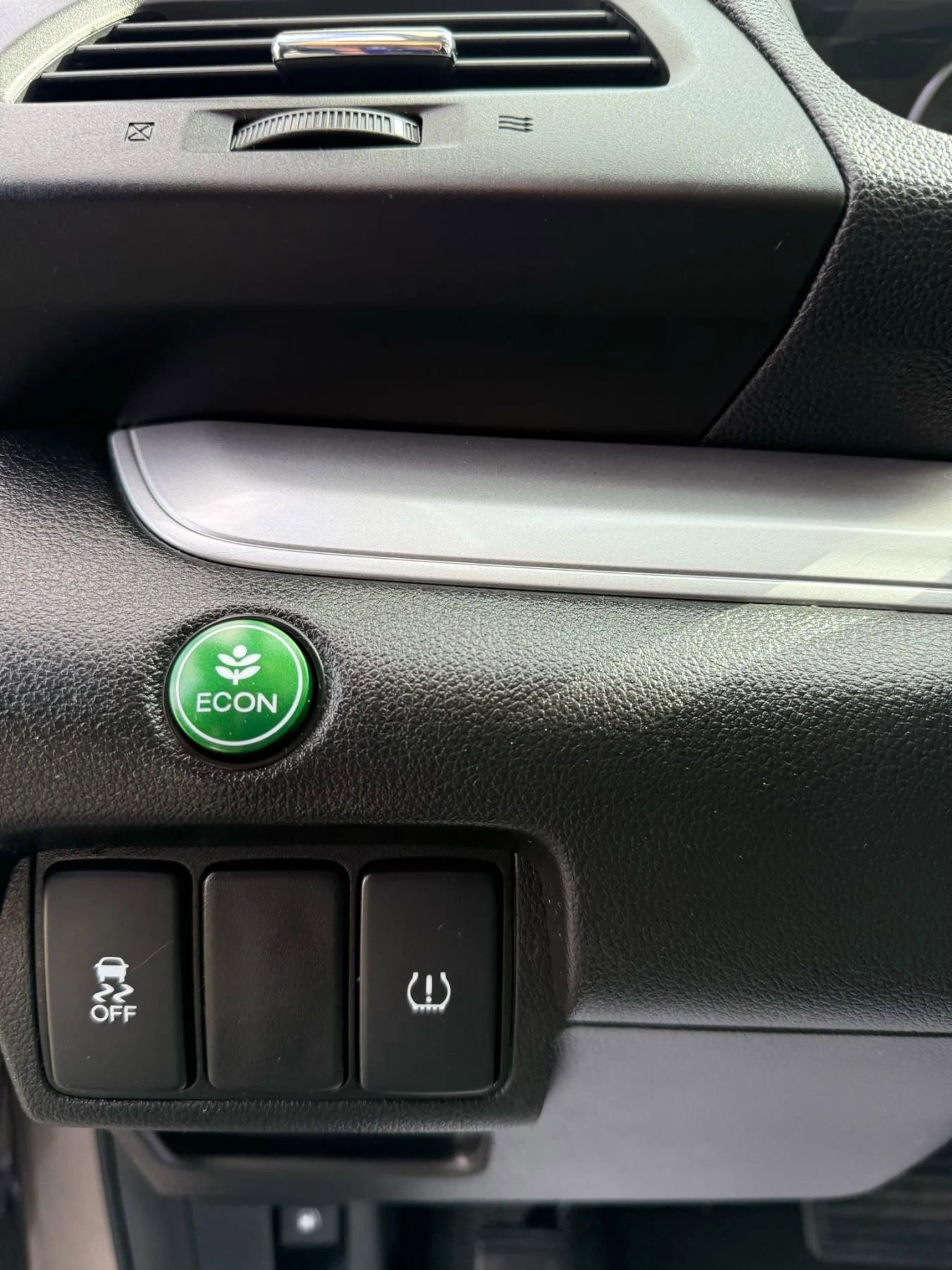 Used 2015 Honda CR-V EX image 26