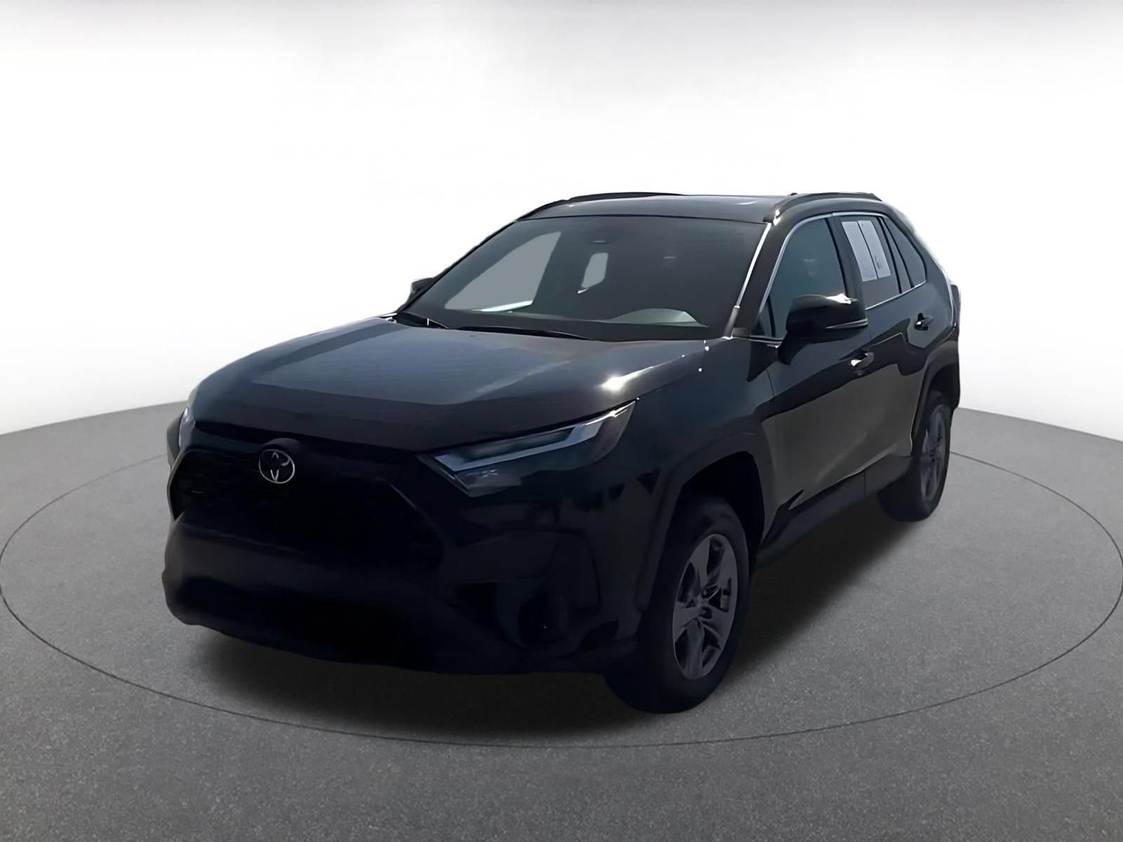 Used 2024 Toyota RAV4 XLE w/ Convenience Package AWD/4WD image 6