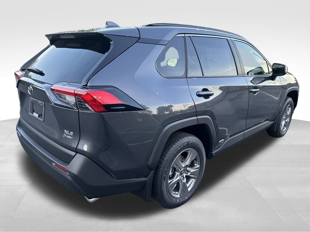New 2025 Toyota RAV4 XLE image 5