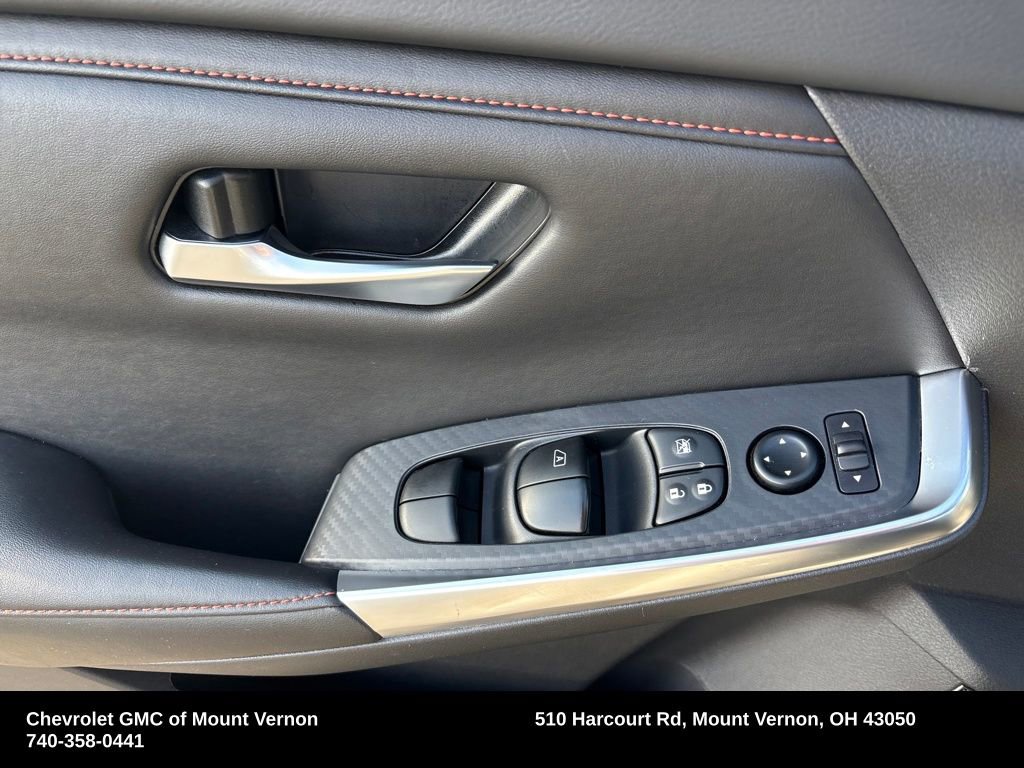 Used 2025 Nissan Sentra SR image 13