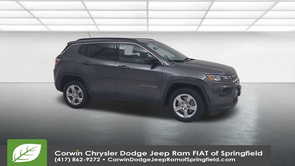 Certified 2024 Jeep Compass Latitude image 2