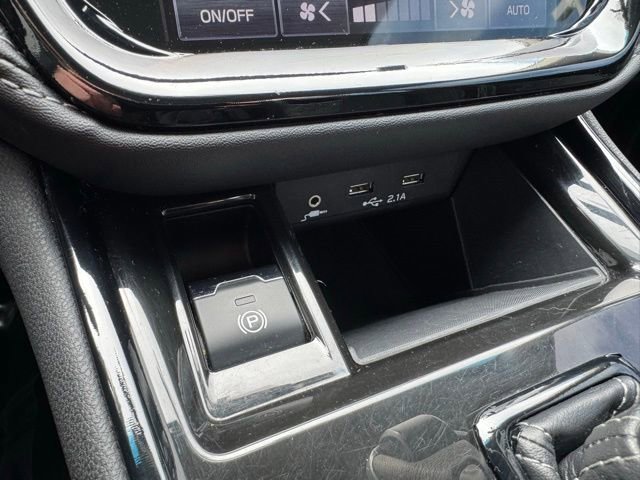 Used 2021 Subaru Legacy Premium image 17