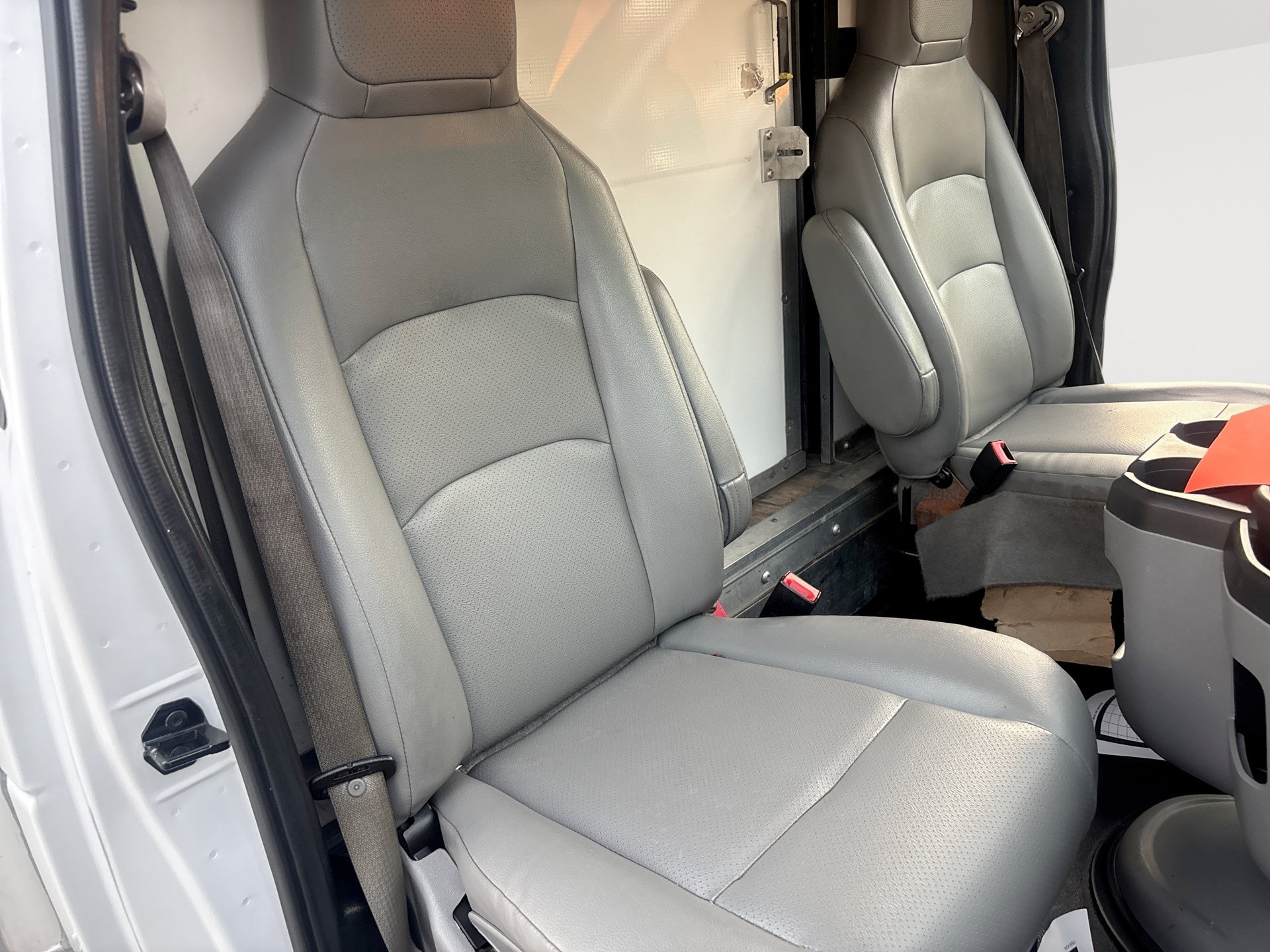 Used 2019 Ford E-350 and Econoline 350 Super Duty RWD image 23