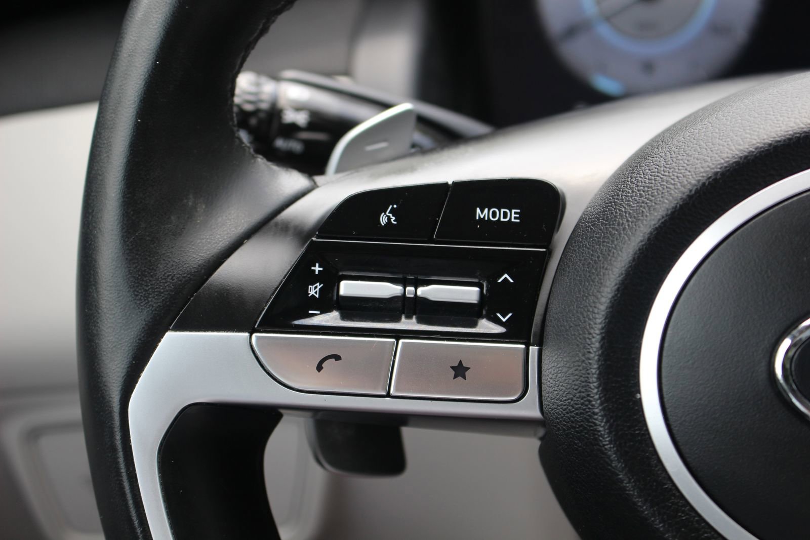 Used 2024 Hyundai Tucson Limited image 22