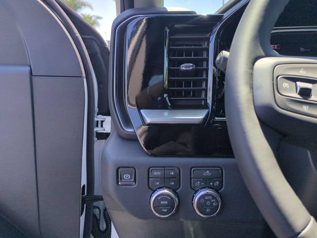 New 2026 GMC Sierra 1500 Elevation w/ LPO, Elevation Black Package AWD/4WD image 19