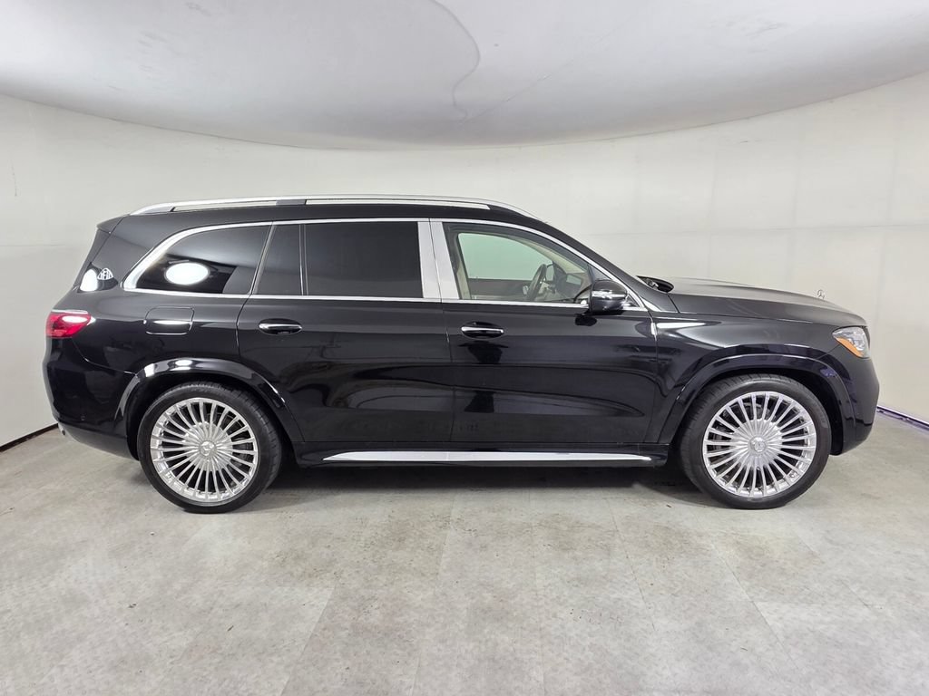 Certified 2025 Mercedes-Benz Maybach GLS 600 4MATIC image 3