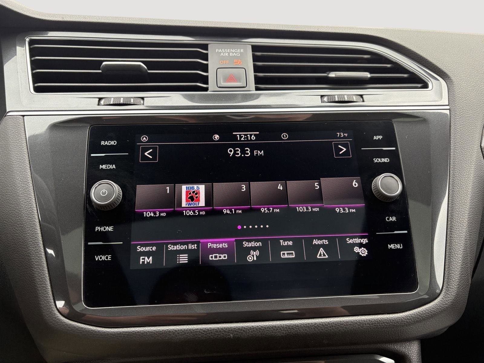 Used 2022 Volkswagen Tiguan SE R-Line FWD image 12
