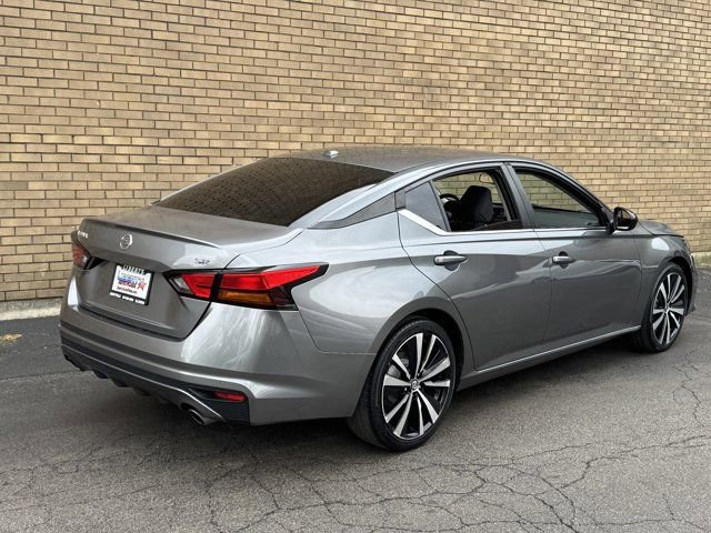 Used 2021 Nissan Altima 2.5 SR FWD image 11