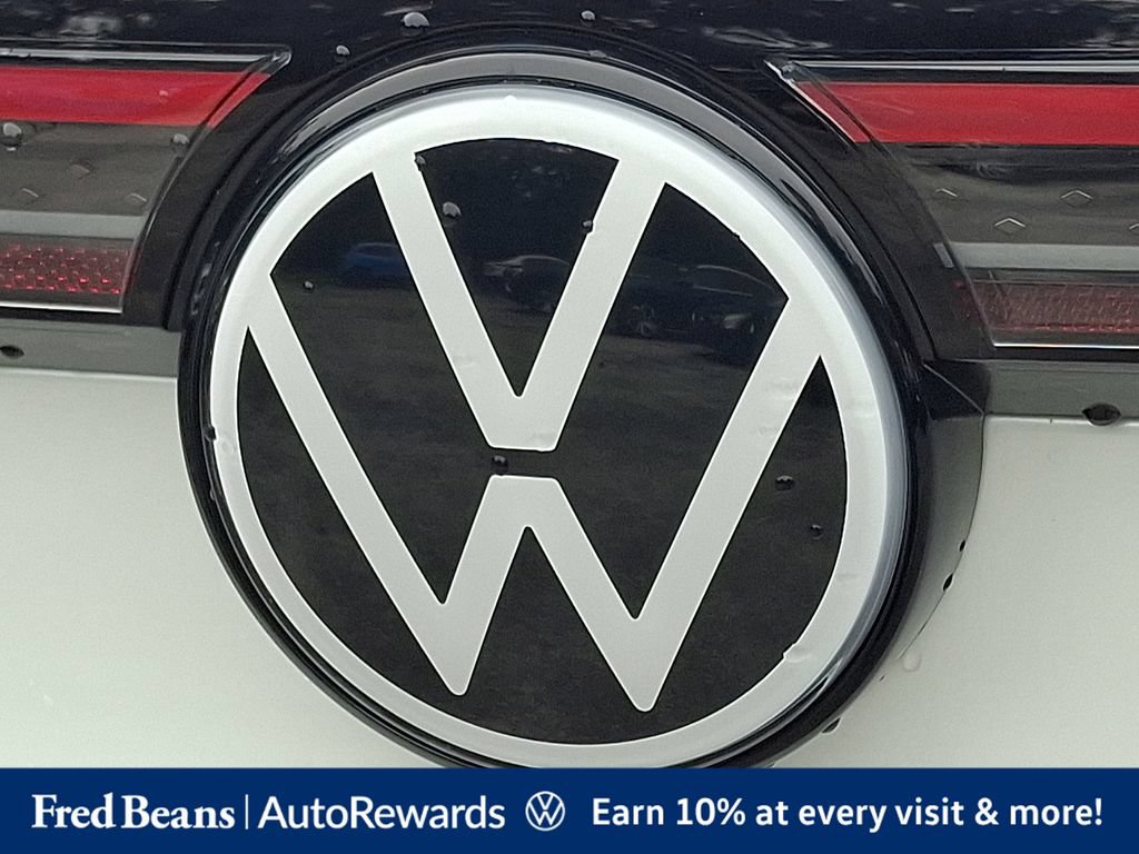 Certified 2025 Volkswagen ID.4 Pro S AWD/4WD image 36