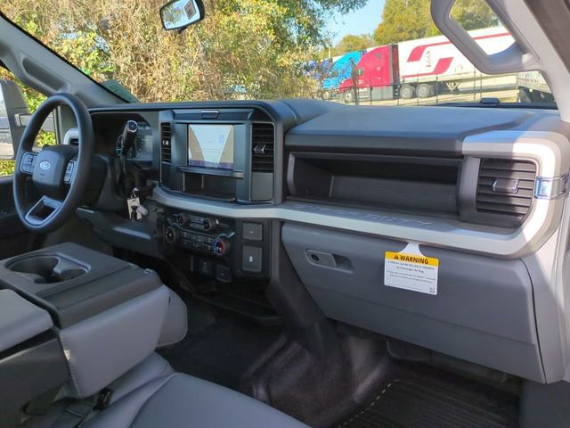 New 2026 Ford F250 XL w/ XL Chrome Package image 14