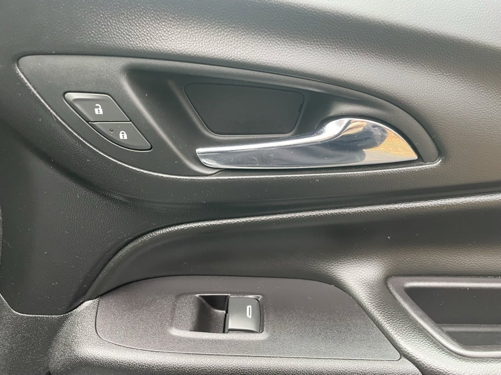 Certified 2018 Chevrolet Equinox LT image 15