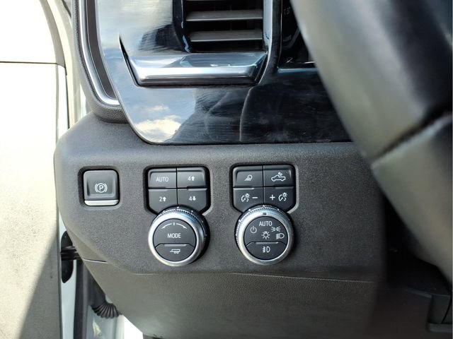 Used 2025 GMC Sierra 3500 SLT image 16