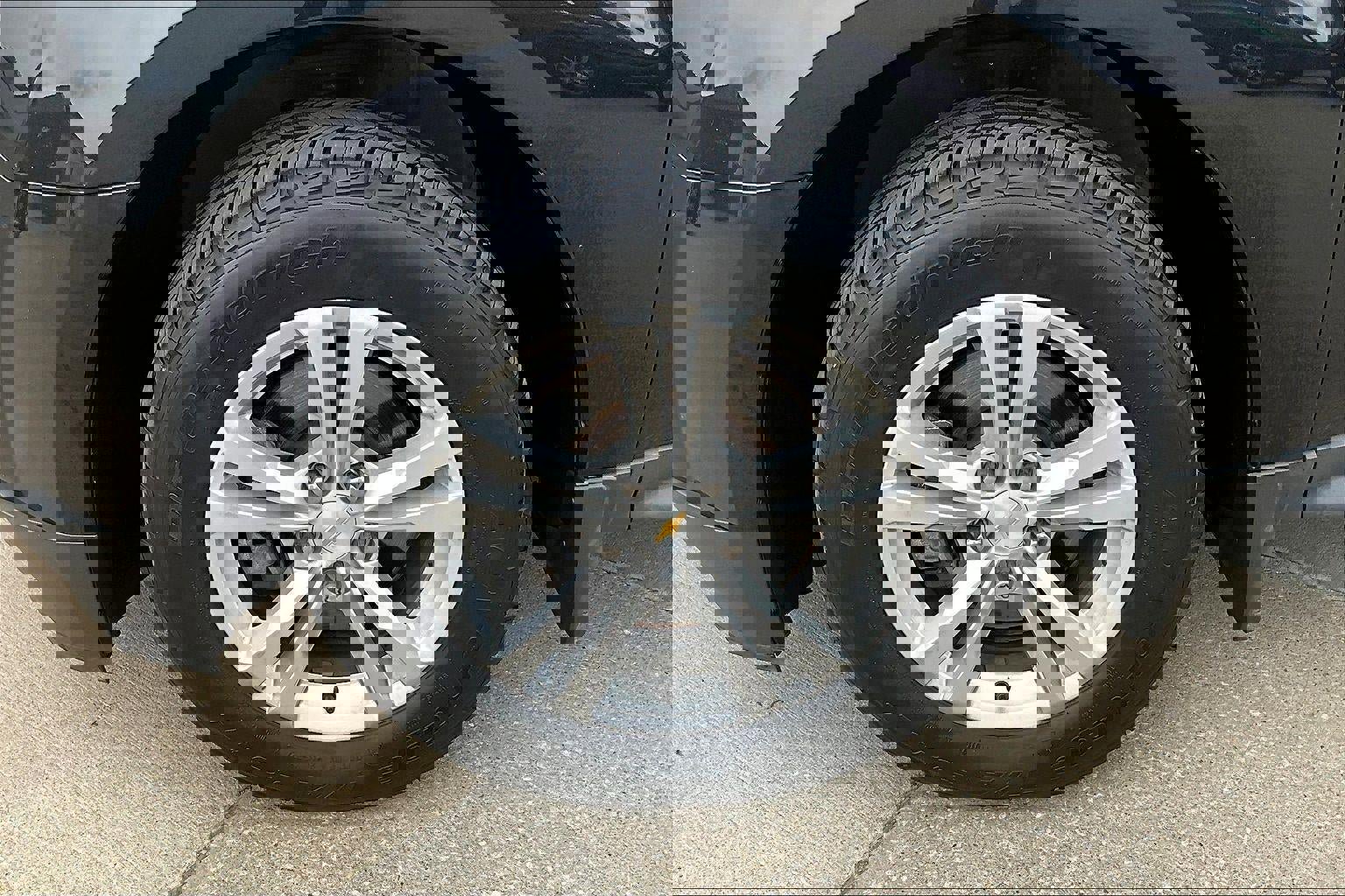 Used 2015 Chevrolet Equinox LT w/ Driver Convenience Package image 34