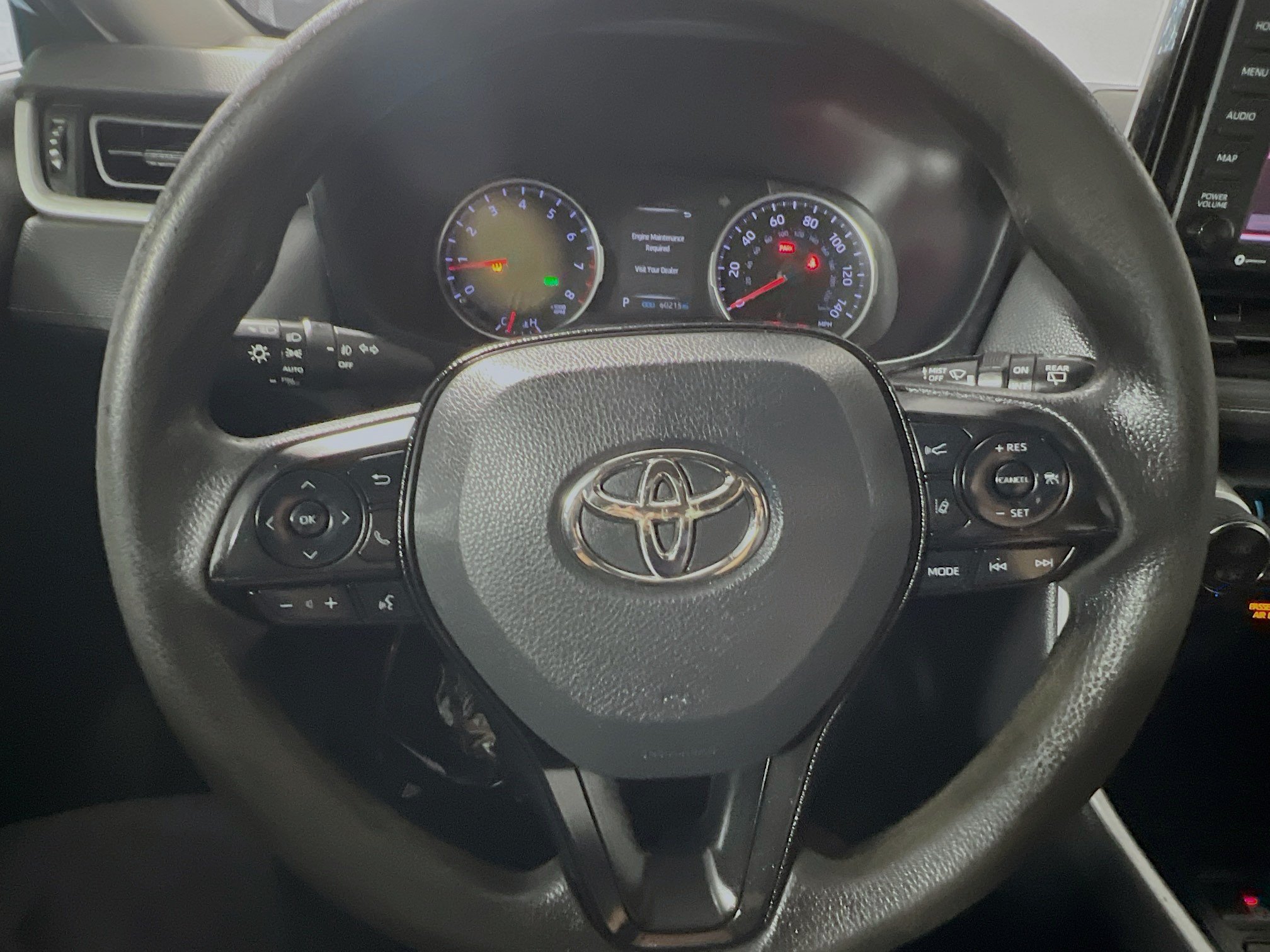 Used 2021 Toyota RAV4 XLE w/ Convenience Package FWD image 18