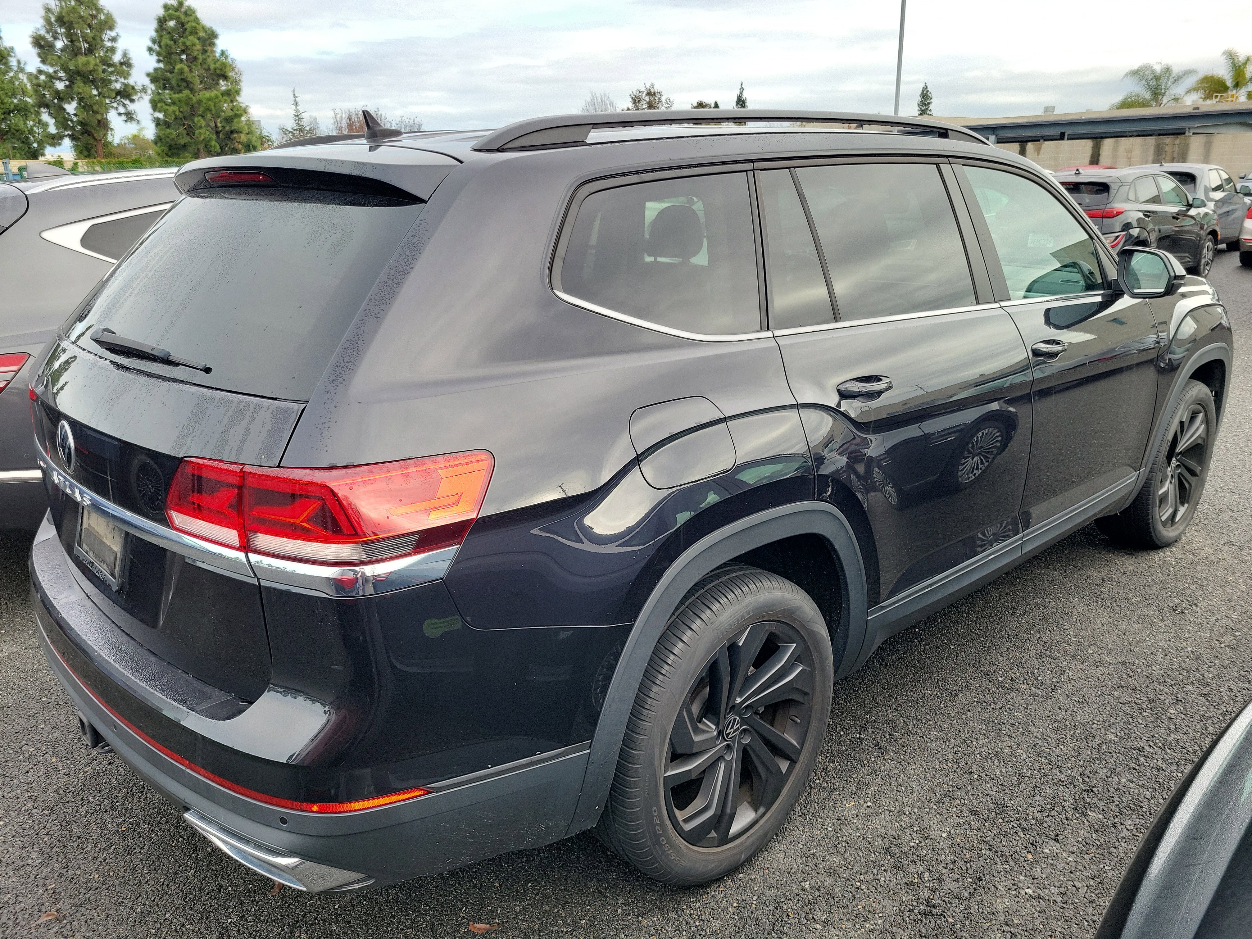 Used 2022 Volkswagen Atlas SE image 4