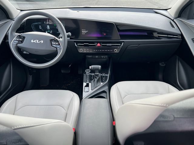 Certified 2024 Kia Niro EX FWD image 12