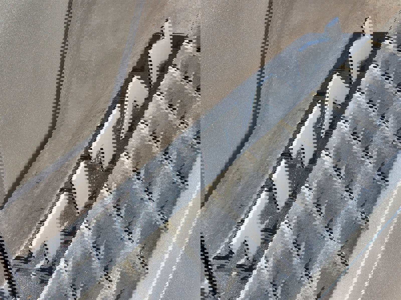 Used 2024 Nissan Titan PRO-4X w/ Pro-4x Convenience Package image 12