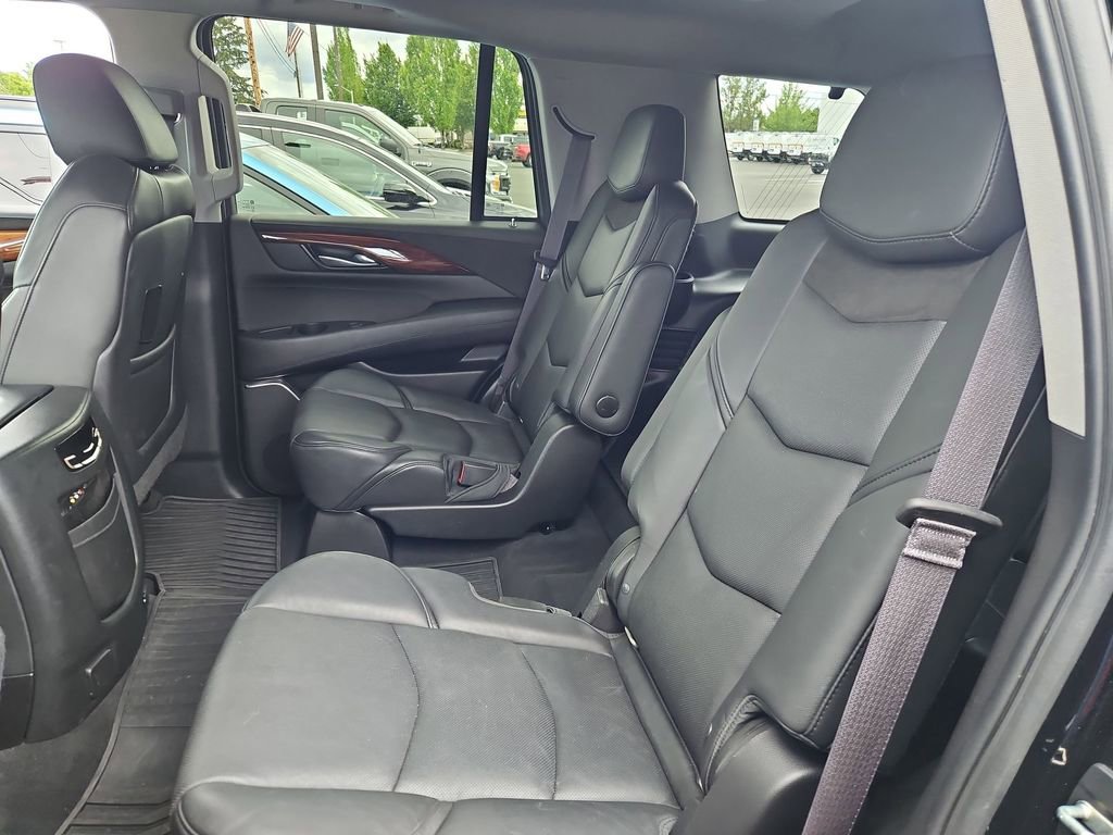 Used 2015 Cadillac Escalade Premium AWD/4WD image 23